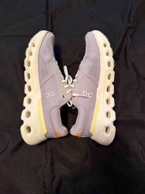 On Cloud 2 Running Women's Cloud Sneakers in Lavender with Cream Accents